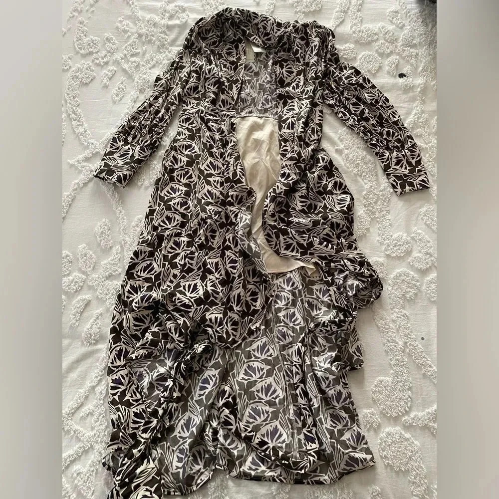 Banana Republic Silky Wrap Maxi Dress - Picture 5 of 15